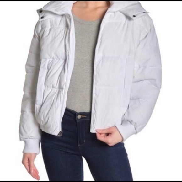 Lucky Brand Jackets & Blazers - NWT Lucky Brand Missy Short Puffer Jacket white size XL extra large